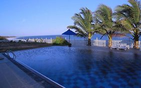 Peacock Beach Hotel