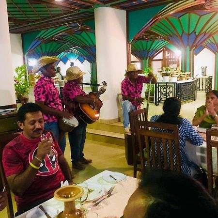 Peacock Beach Hotel Hambantota Dış mekan fotoğraf