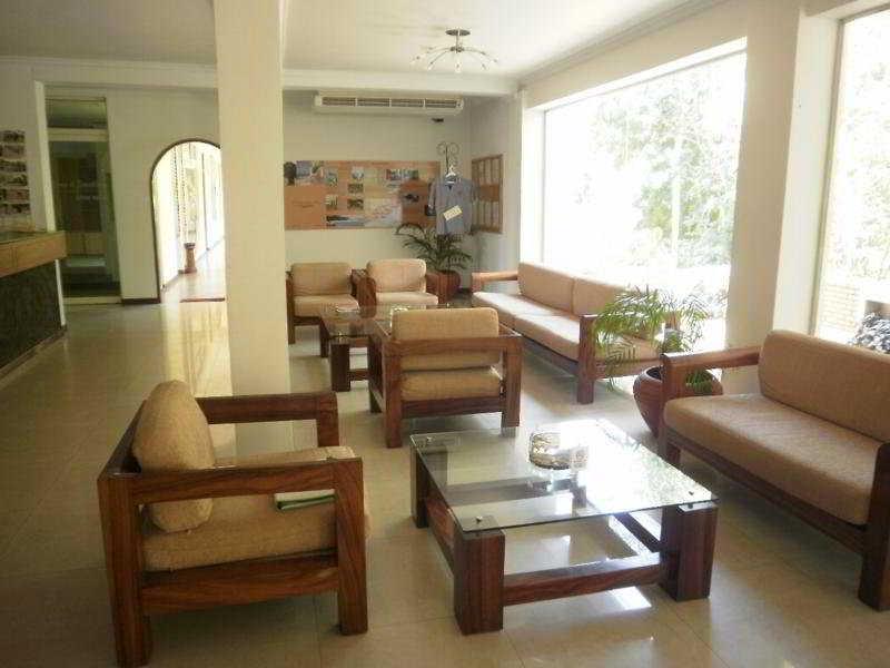 Peacock Beach Hotel Hambantota Dış mekan fotoğraf