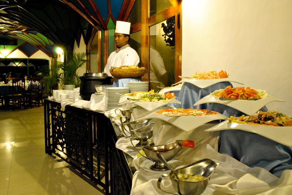 Peacock Beach Hotel Hambantota Dış mekan fotoğraf